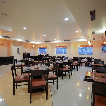 Nashik Hotel Exterior foto