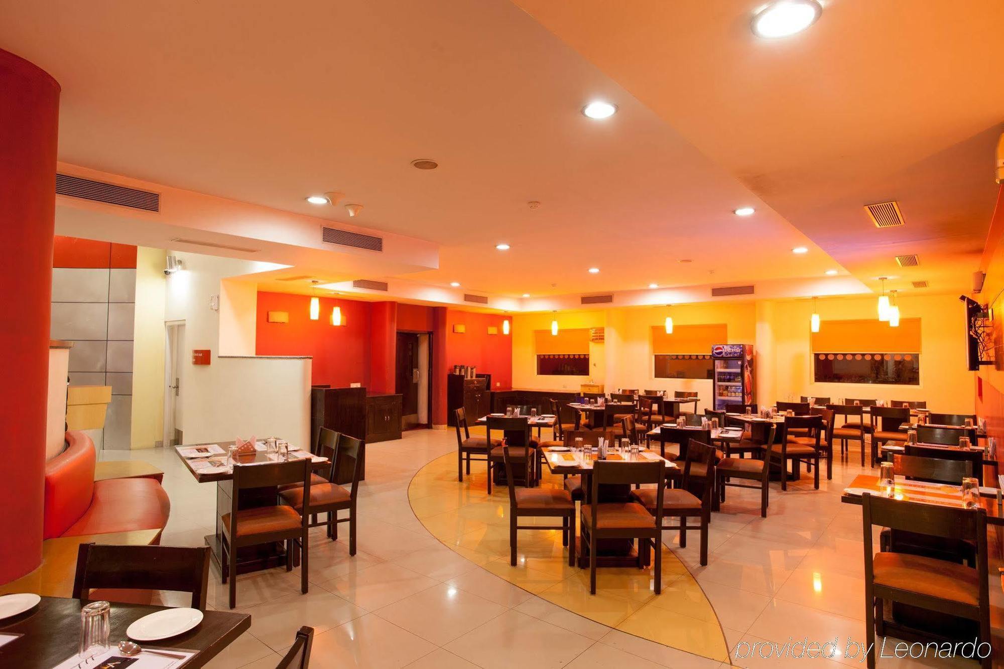 Nashik Hotel Exterior foto